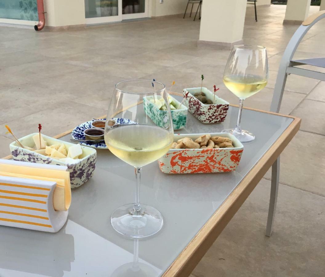 Le Stanze Di Chiara Hotel ตอร์เลลาปิลโล ภายนอก รูปภาพ